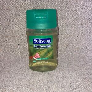Vintage Softsoap Fruit Essentials Body Wash Juicy Melon Scent 6oz